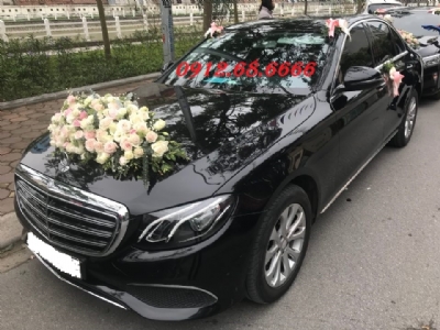 Cho thuê xe cưới hạng sang Mercedes e300 giá tốt tại Nguyễn chí thanh ba đình hà nội - 0912686666