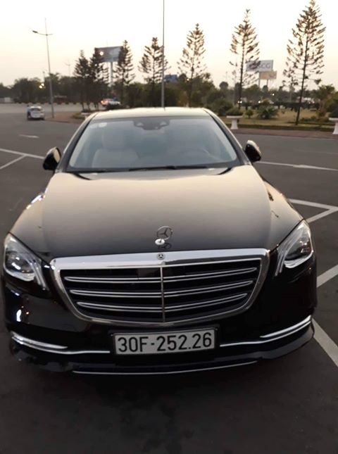 Cho thuê xe VIP Mercedes S450 tại hoàng quốc việt quận cầu giấy Hà Nội - 0912686666