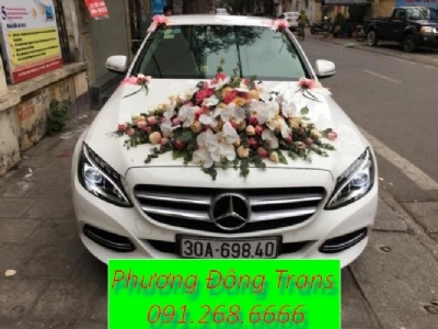 Cho thuê xe cưới hạng sang Mercedes C200 màu trắng tại phú diễn quận bắc từ liêm hà nội